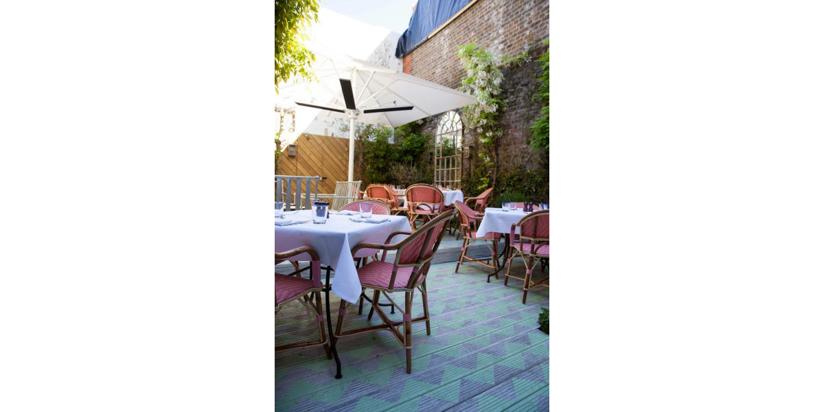 restaurant/retail space refit